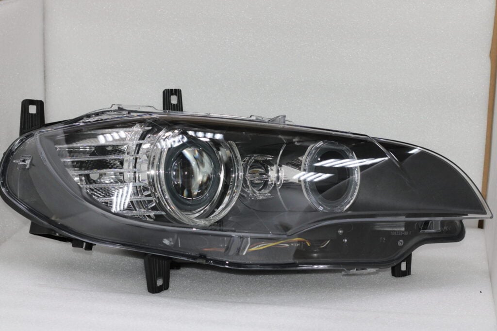 BMW X6 E71 HEADLIGHT ADAPTIVE XENON RIGHT 63117287014