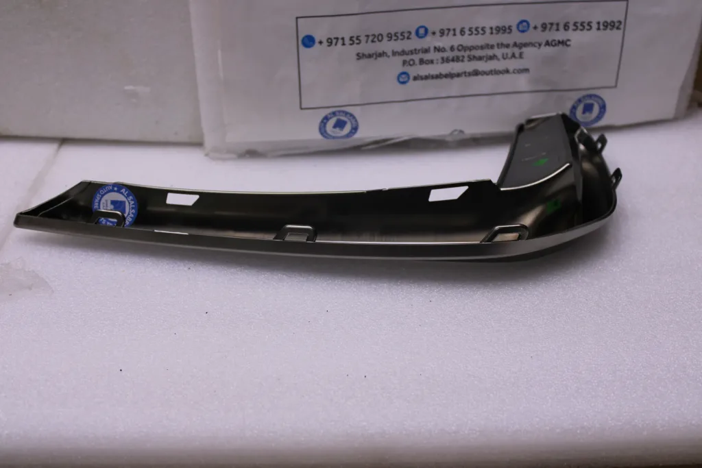 BMW G30 G31 Finish Molding Left Lower 51118063267