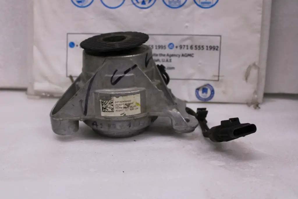 Mercedes Benz GLC E Side Mount RIGHT FRONT 2132404400