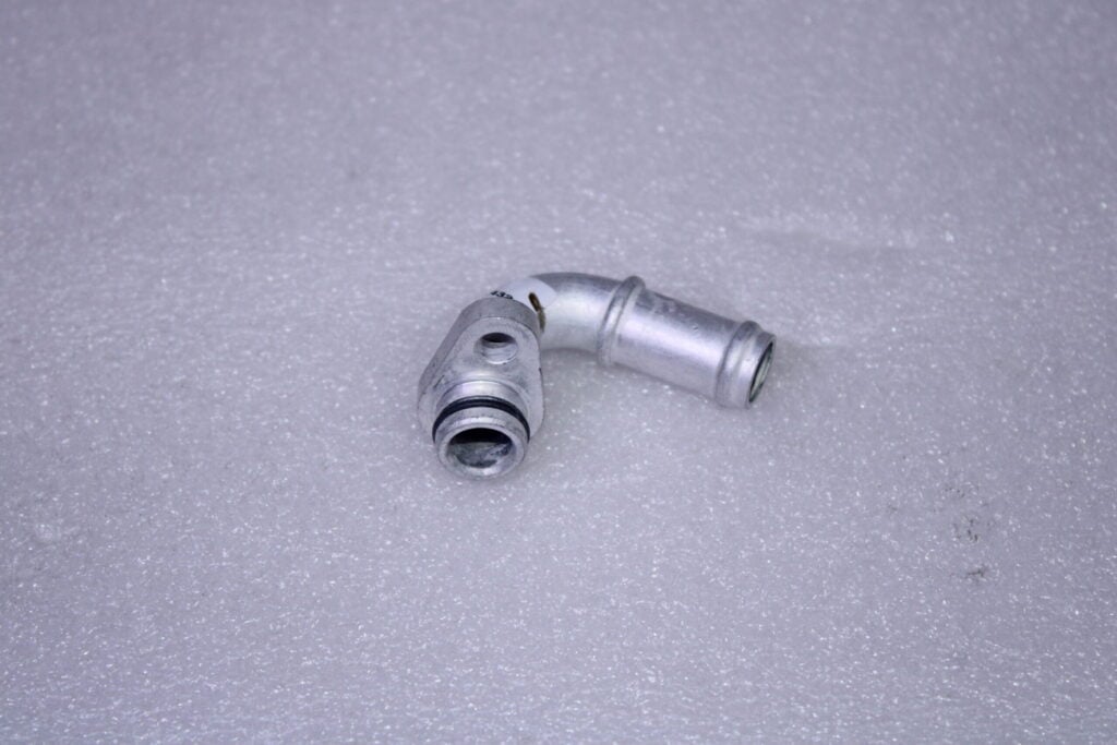 AUDI A6 COOLANT PIPE 06M121432F