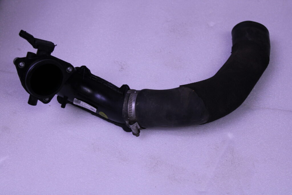 AUDI Q7 CHARGE AIR TUBE 0P2145682J