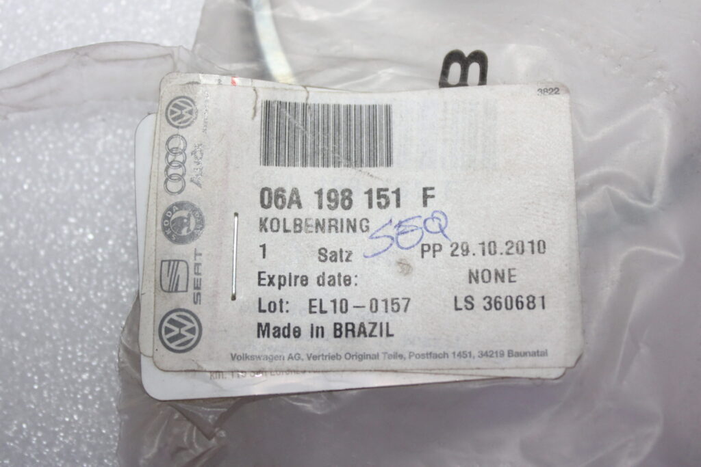 VOLKSWAGEN 1SET PISTON RINGS 06A198151F