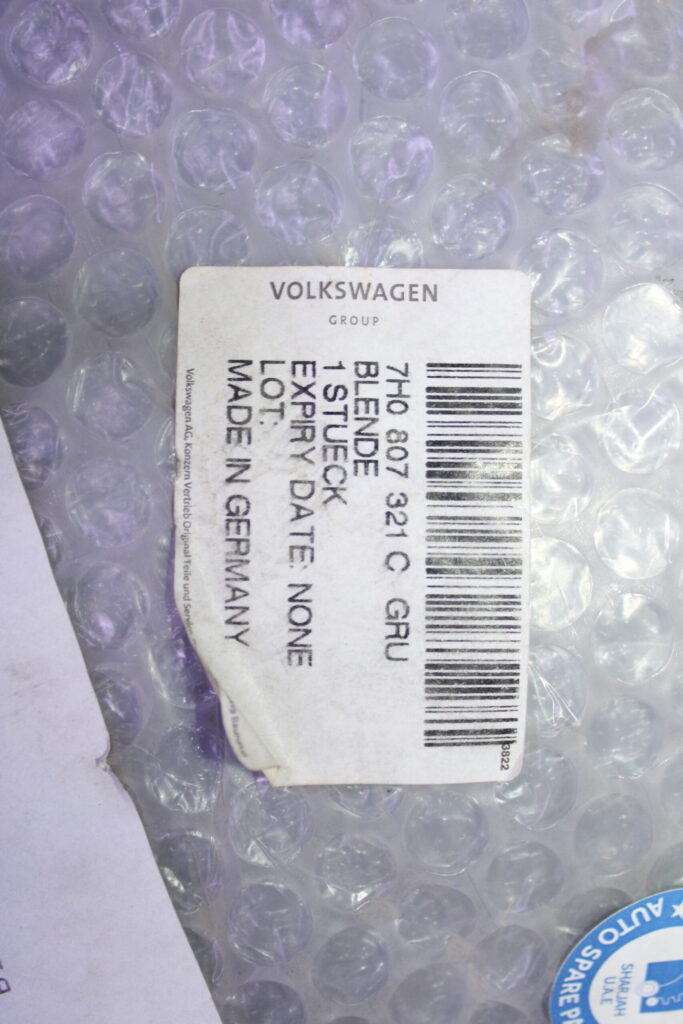 VOLKSWAGEN TRIM FOR DPILLAR 7H0807321C GRU