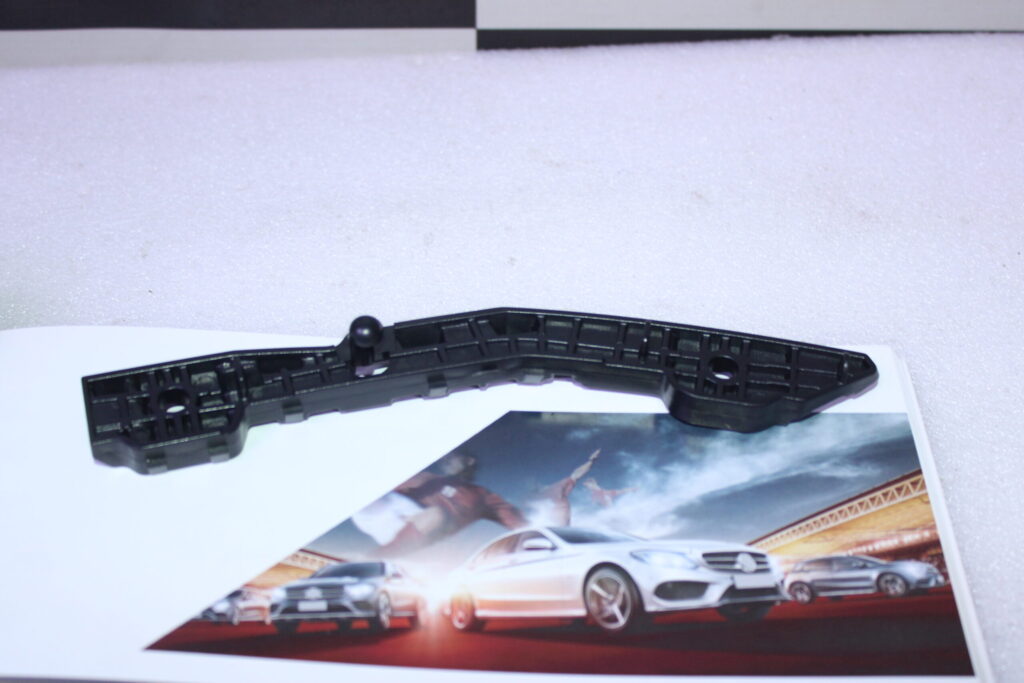 MERCEDES BENZ GLE CLASS BRACKET 1678852900