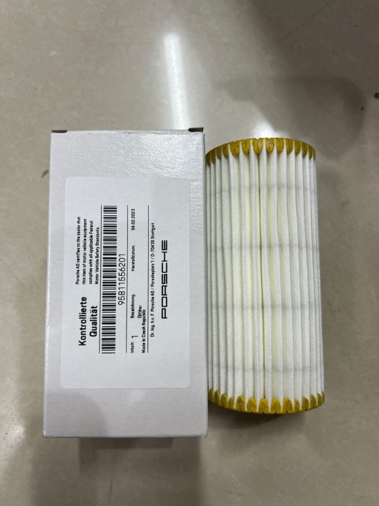 Porsche MAHLE Oil Filter Kit 95811556201