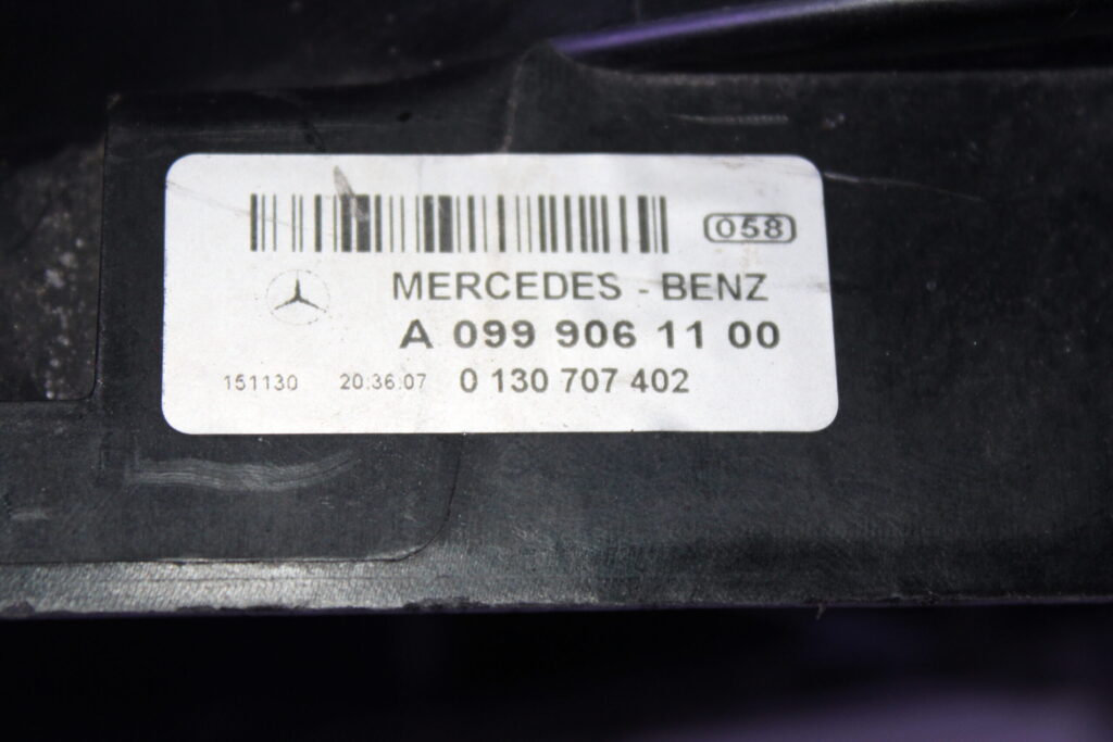 MERCEDES BENZ RADIATOR FAN 0999061100