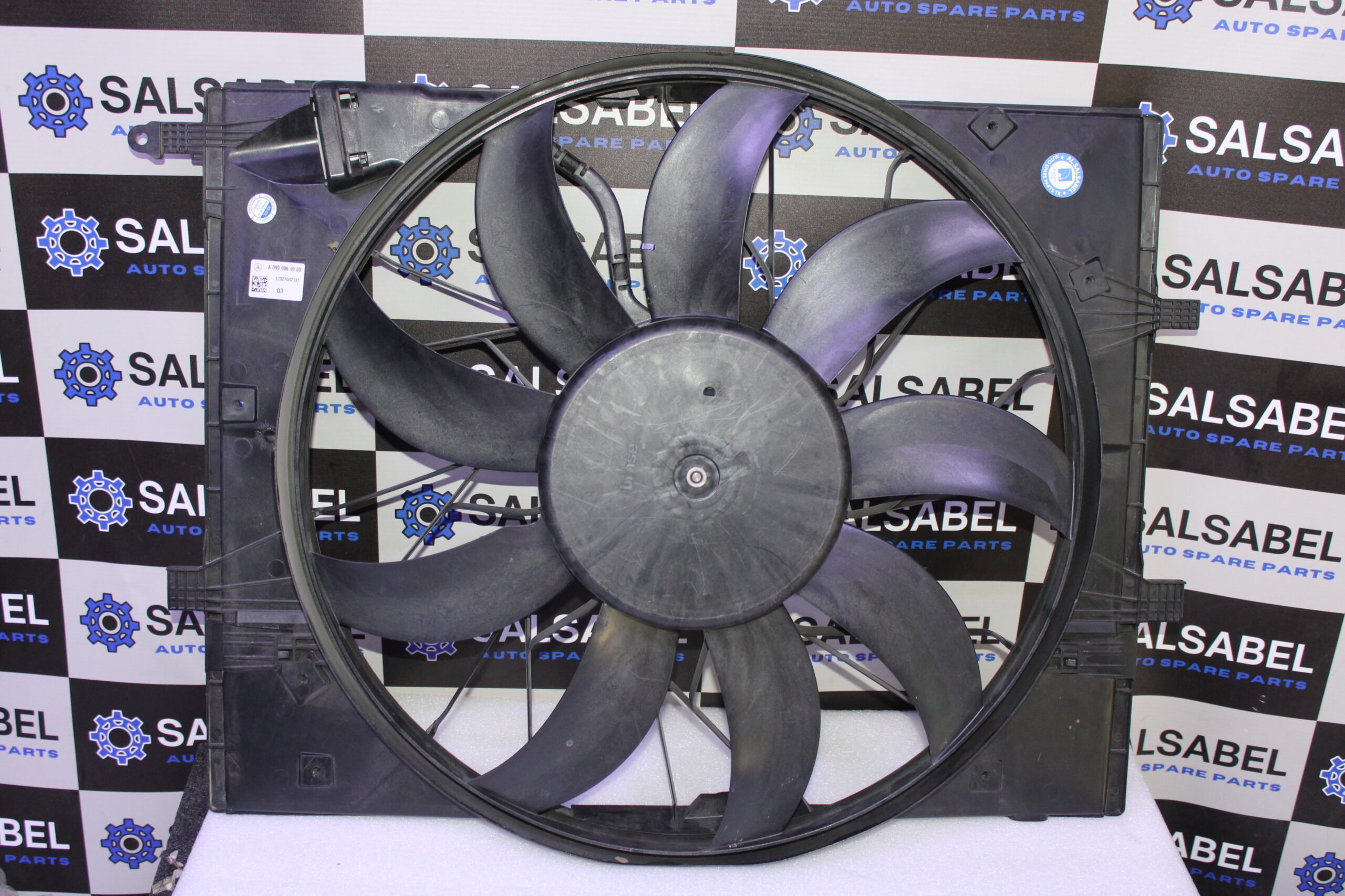 Mercedes Benz Radiator Fan With Fan Ring 0999069000