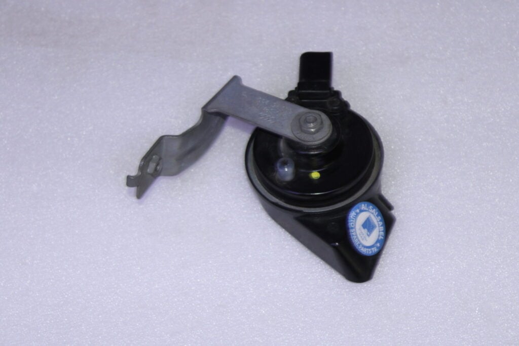 AUDI RSQ3 SIGNAL HORN 8S0951221