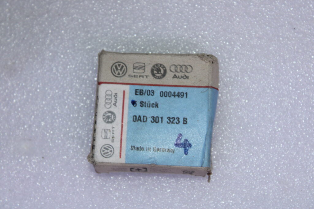 VOLKSWAGEN O RING 0AD301323B