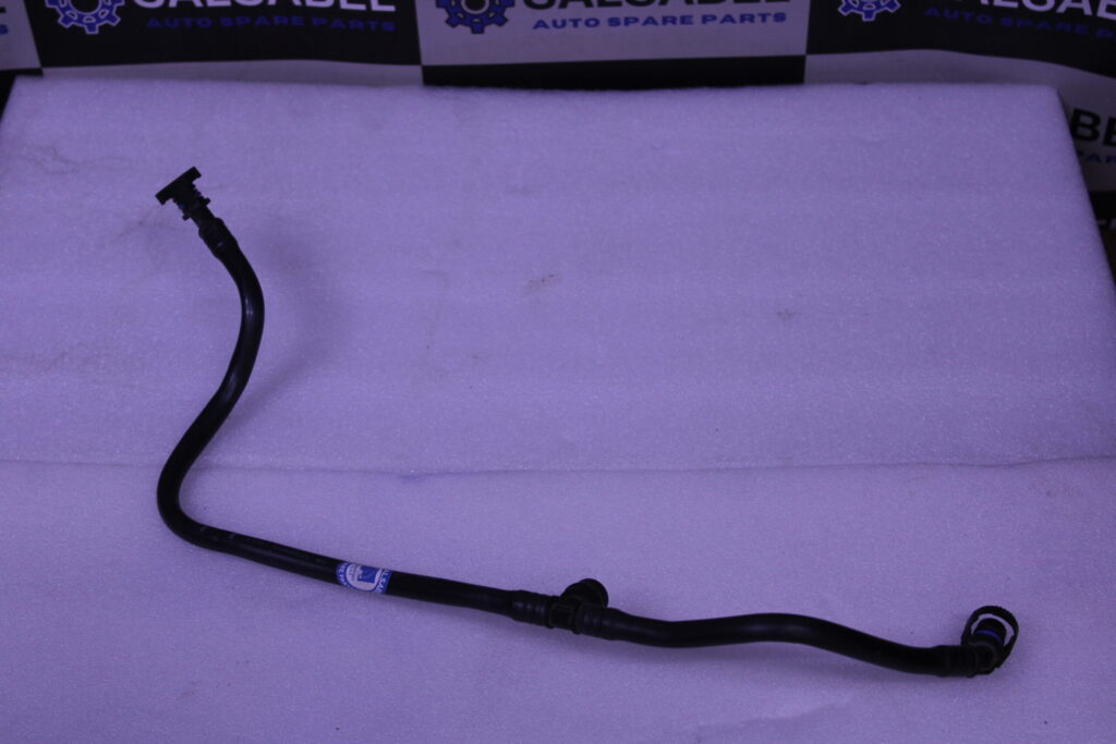 BMW FUEL TANK BREATHER LINE 13908482821