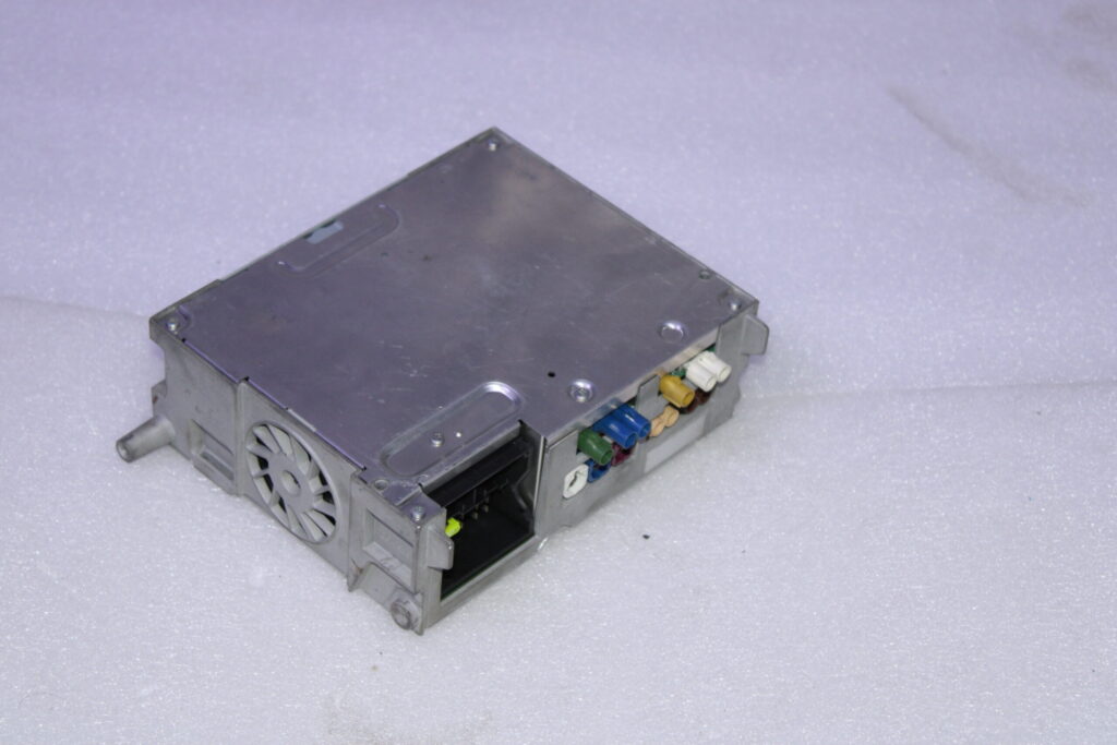 MERCEDES BENZ CONTROL UNIT HEAD UNIT DVD DRIVE 2229003121