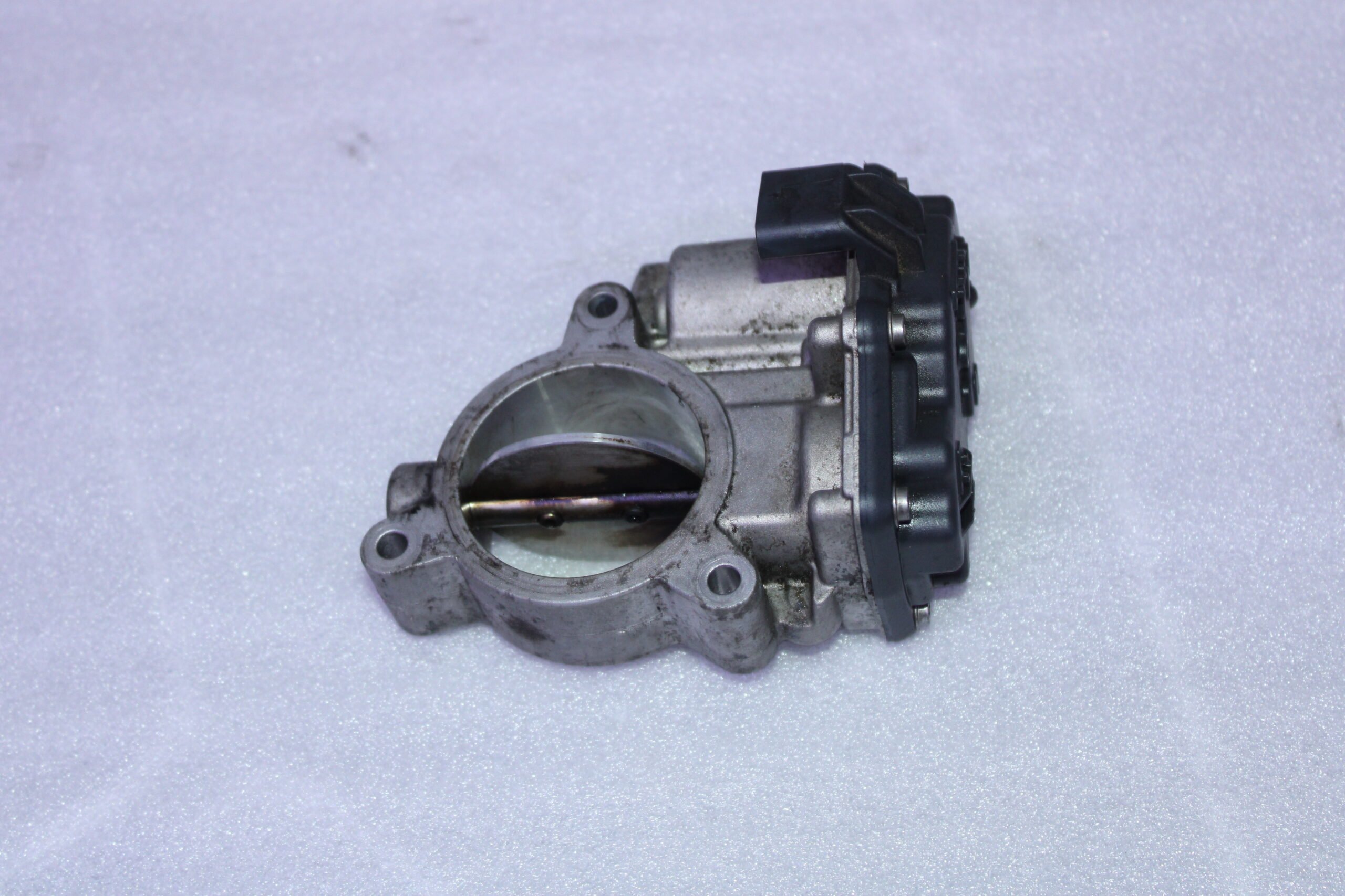 MERCEDES BENZ E CLASS INTAKE AIR THROTTLE 6540900070