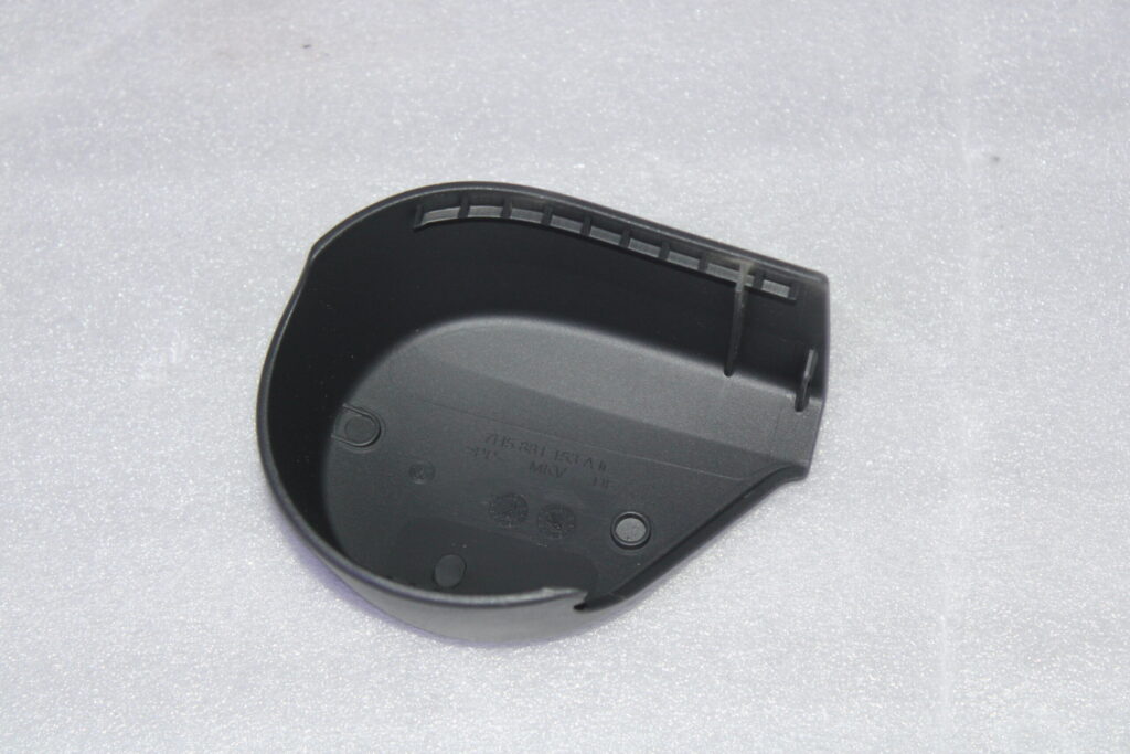 VOLKSWAGEN COVER LEFT 7H5881153A 71N