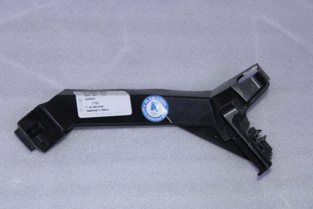 VOLKSWAGEN BRACKET RIGHT 5C5807132