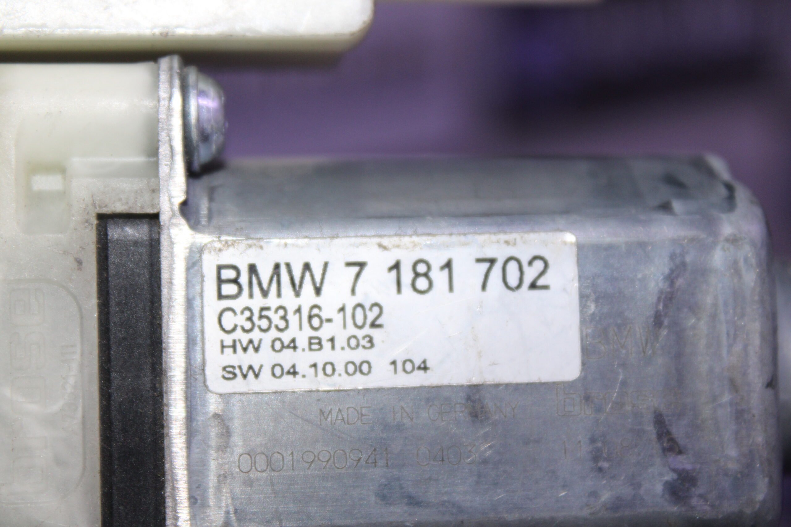 BMW DRIVE FOR WINDOW LIFTER FRONT RIGHT 51337181702