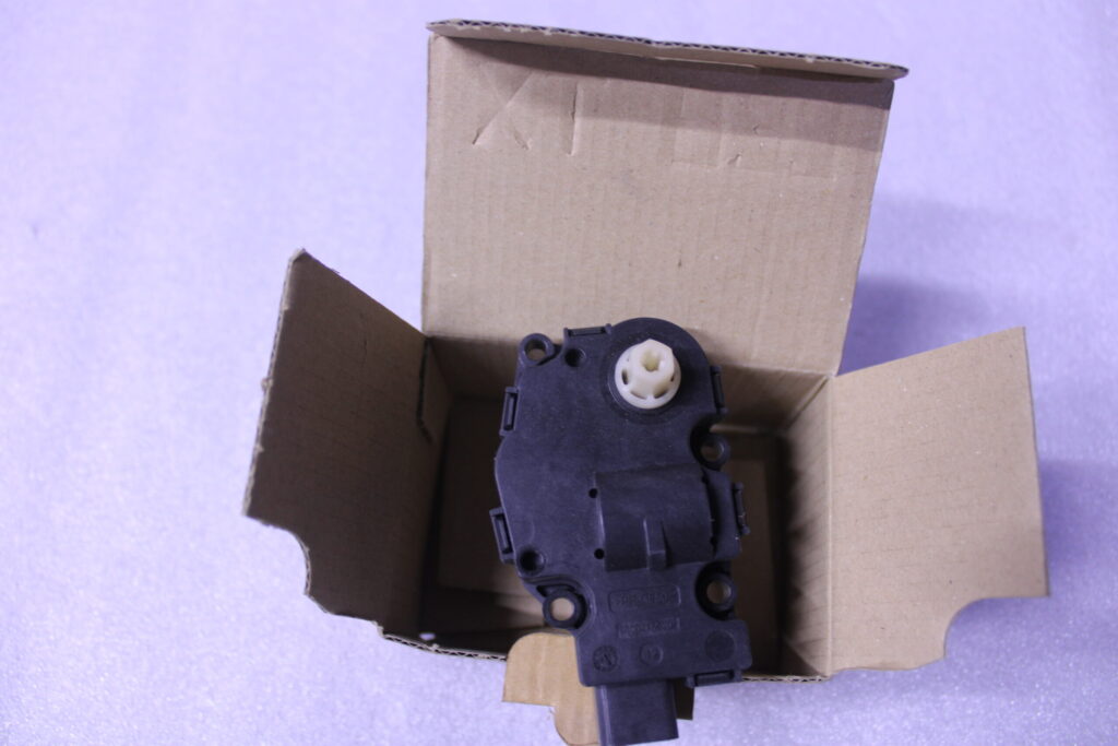 VOLKSWAGEN TOUAREG SERVOMOTOR 7P0907511A