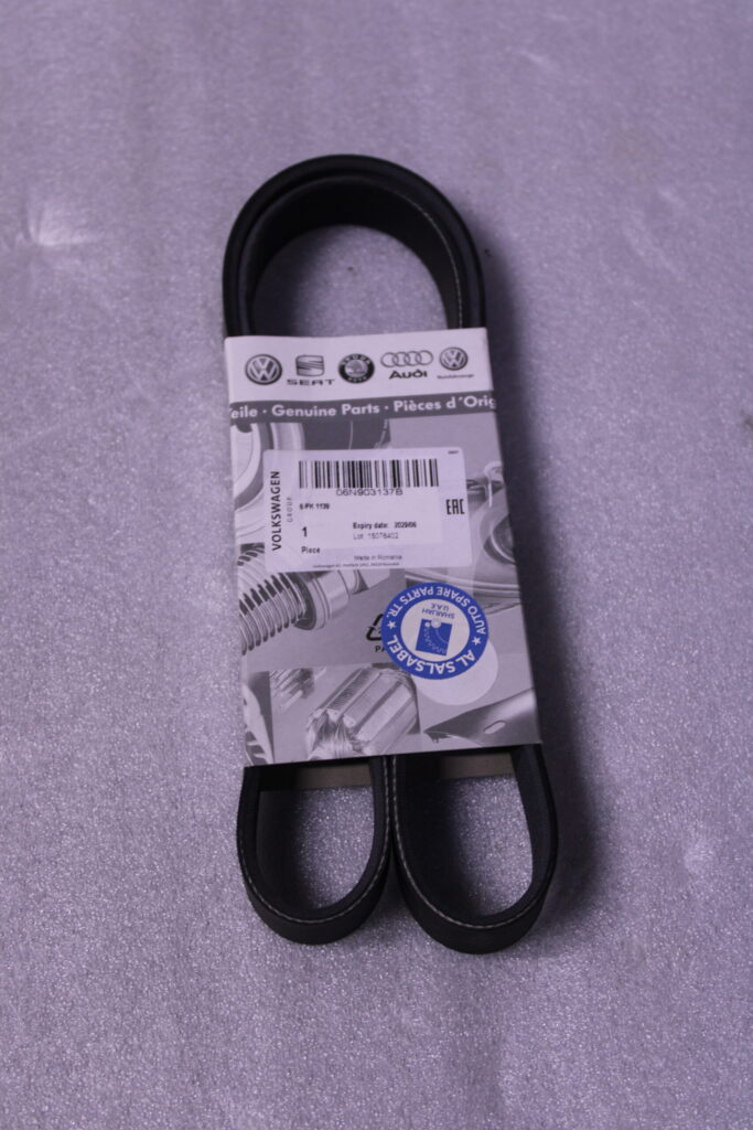 AUDI A5 POLY-V-BELT 06N903137B