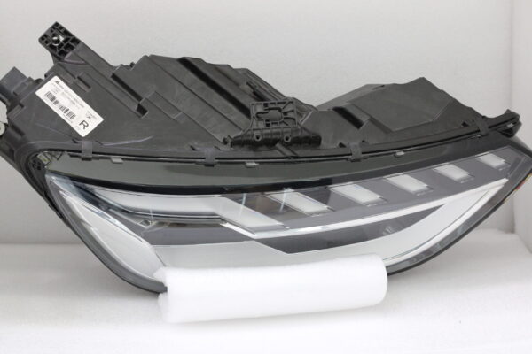 Audi A4 8W0 Headlight Led Right 8W0941034D