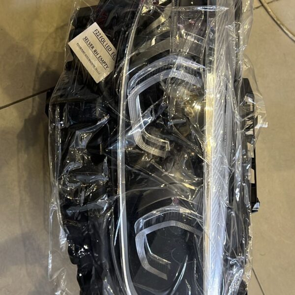 BMW F22 HEADLIGHT LED RH 7478152