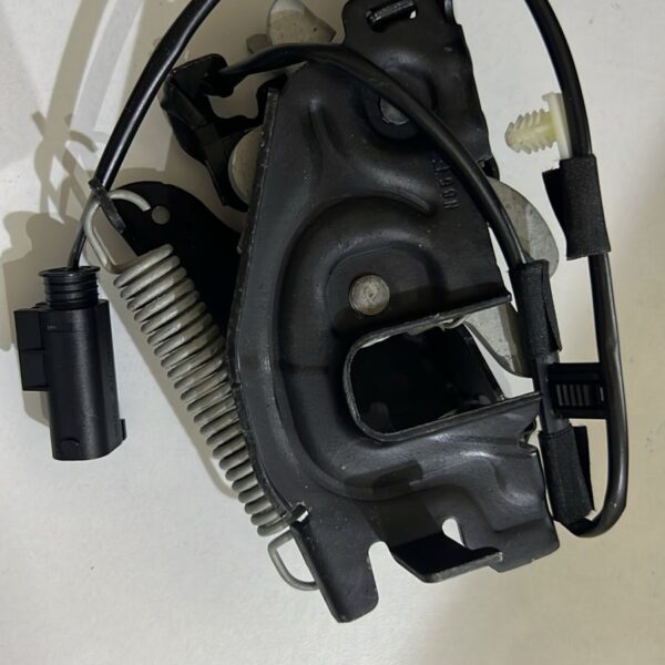 BMW 5 SERIES G30 LOCK LEFT 51237347404