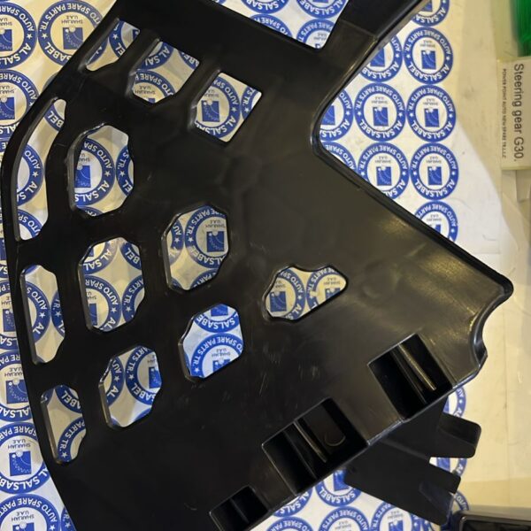 BMW X7 SERIES G07 LCI BUMPER GUIDE RIGHT TOP 51119881246