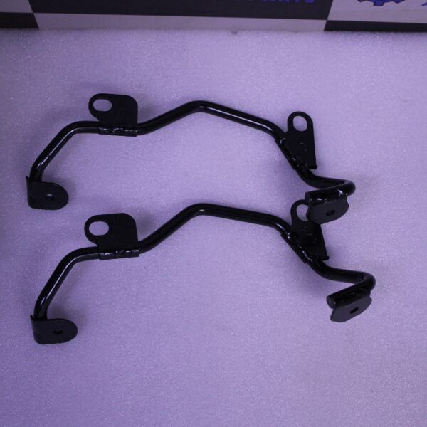 VOLKSWAGEN RETAINING BAR 1K0145812B