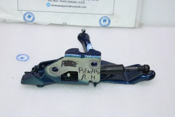 Bentley Flying Spur Front Right Bonnet Hinge 3W0823302L
