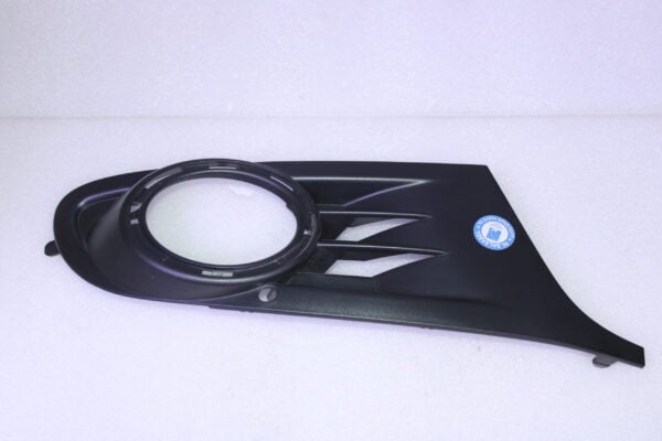 Volkswagen Vent Grille For Models With Fog Lamps 5K0853666 9B9