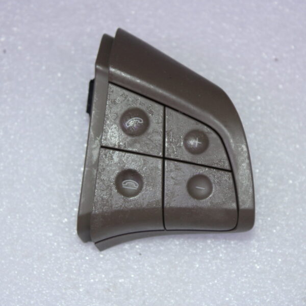 MERCEDES BENZ STEERING WHEEL SWITCH BUTTON 1648200010
