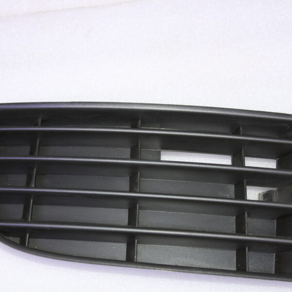 VOLKSWAGEN VENT GRILLE 1K0853665 9B9