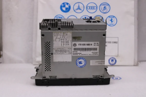 V.w Tou Tig Dvd Radio Navigation Unit With Touchscreen 1T0035680H