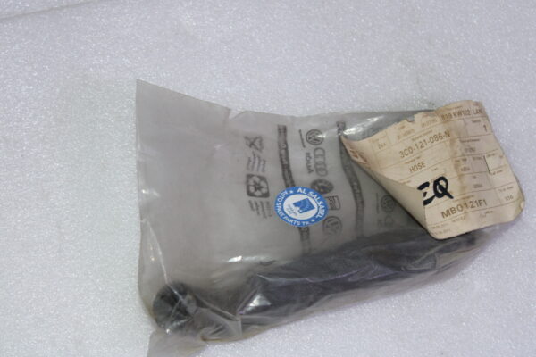 Volkswagen Coolant Hose 3C0121086N - Image 4