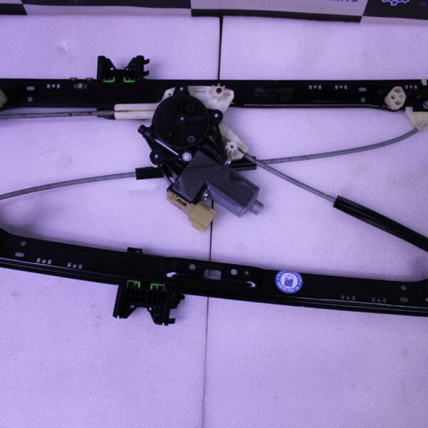 LAND ROVER REAR RIGHT WINDOW LIFTER DK6227000AG