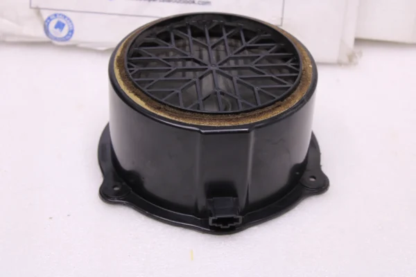 Audi Q7 Rear Left Or Right Door Speaker Bose 4F0035415