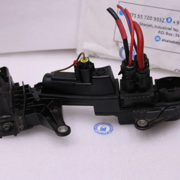 BMWG42 G20 G22 G29 Batt voltage f jump start terminal point 61146842524