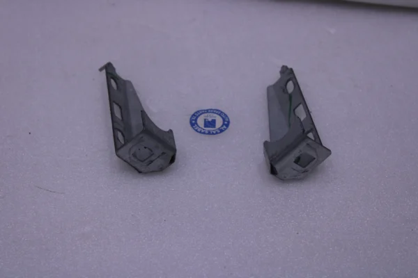 Porsche Cayenne Other Body Parts 7P5880572 7P5880571