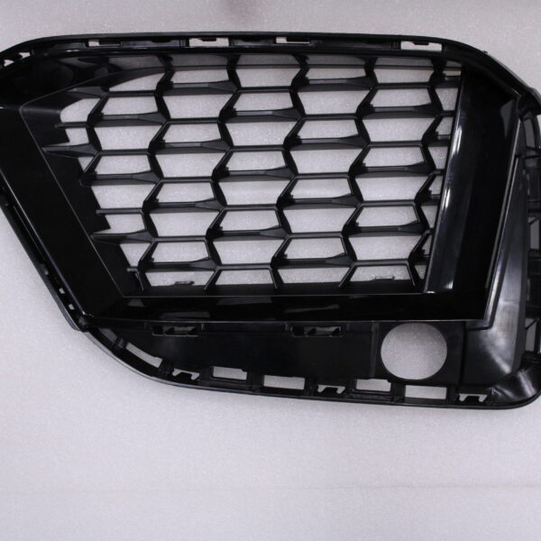 BMW 5 G30 Grille air inlet open right 51118098670