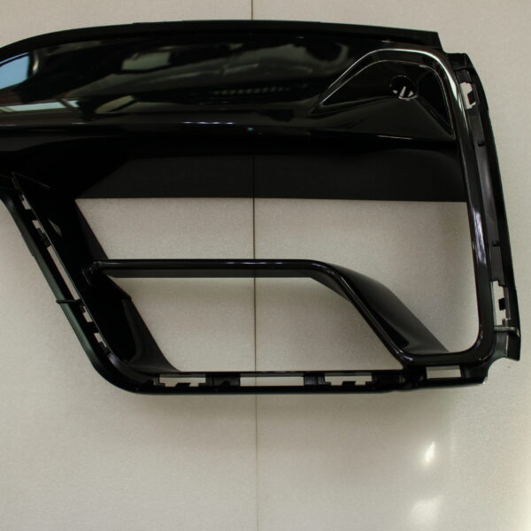 BMW M5 F90 Cover air duct brake left 51118746627