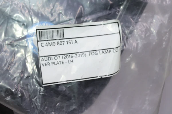 Audi Q7 Fog Lamp Cover Plate Left 4M0807151A