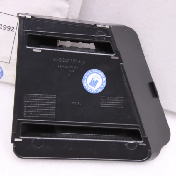 Audi Q7 FOG LAMP COVER PLATE LEFT 4M0807151A