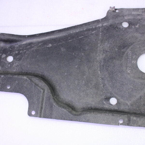 VOLKSAGEN UNDERBODY TRIM 4M4825214D
