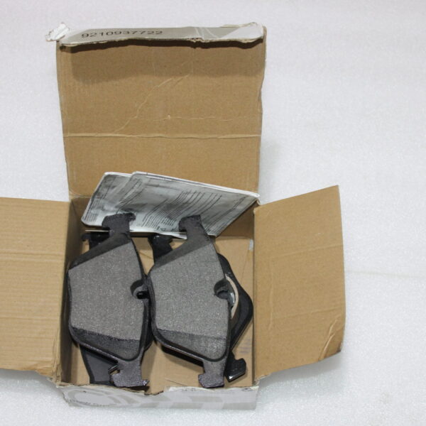 BMW 5 E60 Front Brake Pad Set 34116764540