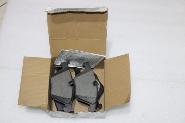 Bmw 5 E60 Front Brake Pad Set 34116764540