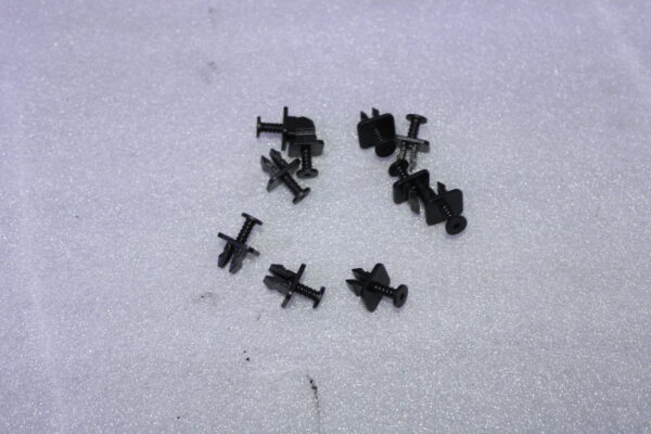 Volkswagen Spreader Rivet 6R0839829A