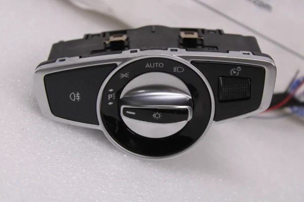 Mercedes Benz E W222  Headlight Switch Control 2229055508