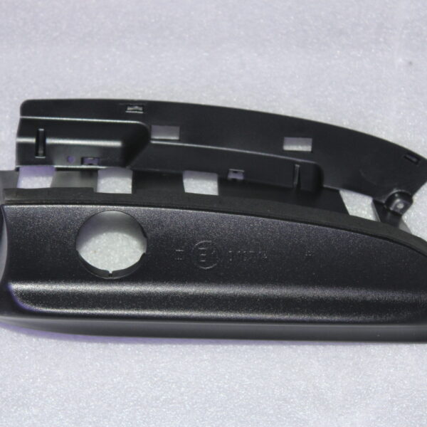 VOLKSWAGEN TRIM FOR VEH LEFT 7L6858523E 01C