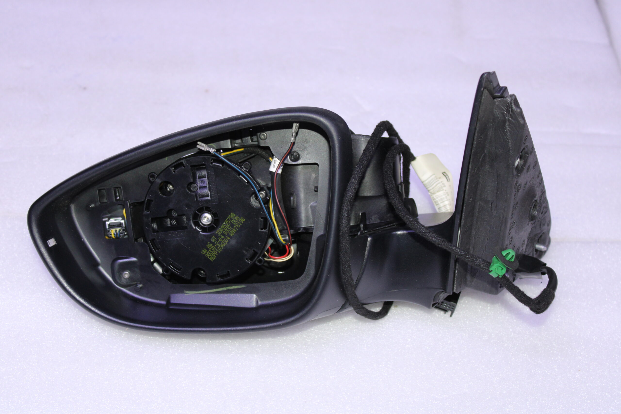 Volkswagen Exterior Mirror Housing 5C7857507S Volkswagen Exterior Mirror Housing 5C7857507S