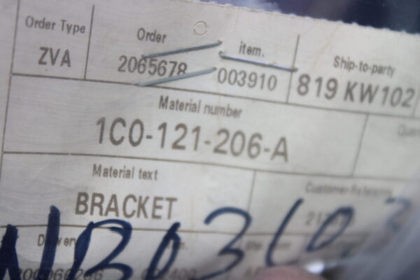 Volkswagen Bracket 1C0121206A
