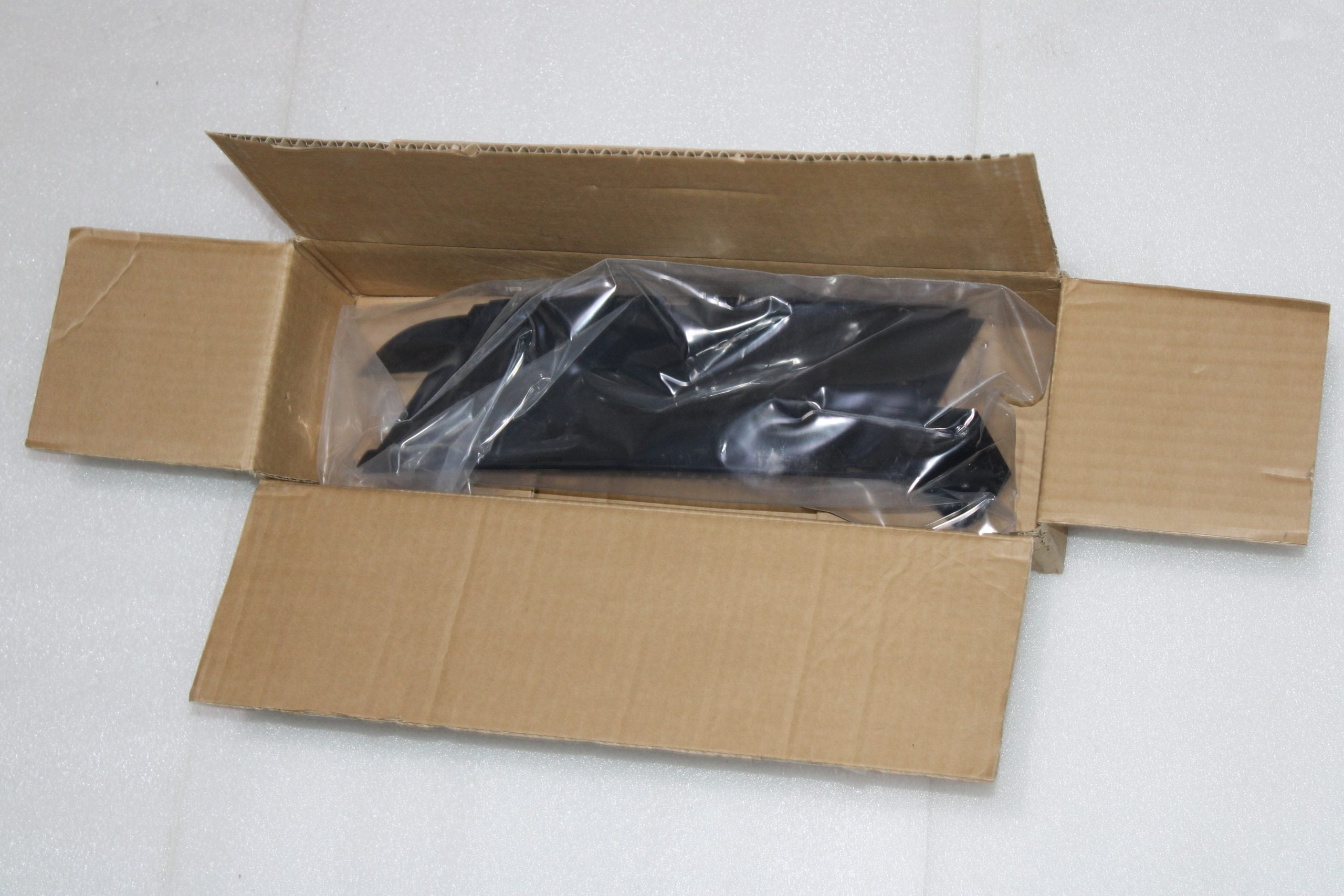Audi Q7 Cover 4L0807152B01C Audi Q7 Cover 4L0807152B01C