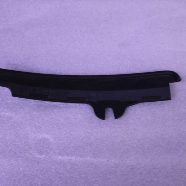 VOLKSWAGEN TRIM FOR WHEEL APERTURE LEFT 1K8807837A